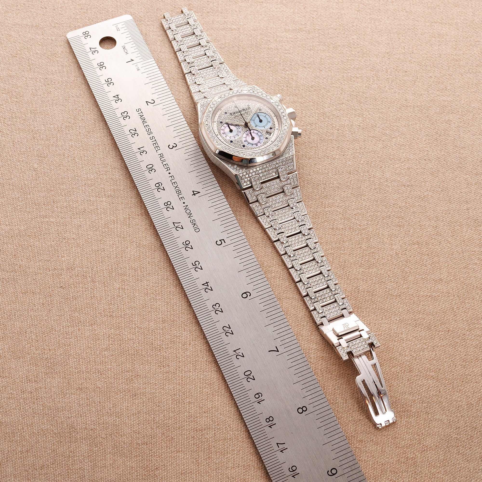 Audemars Piguet White Gold Royal Oak Chronograph Ref. 25978 - Image 8