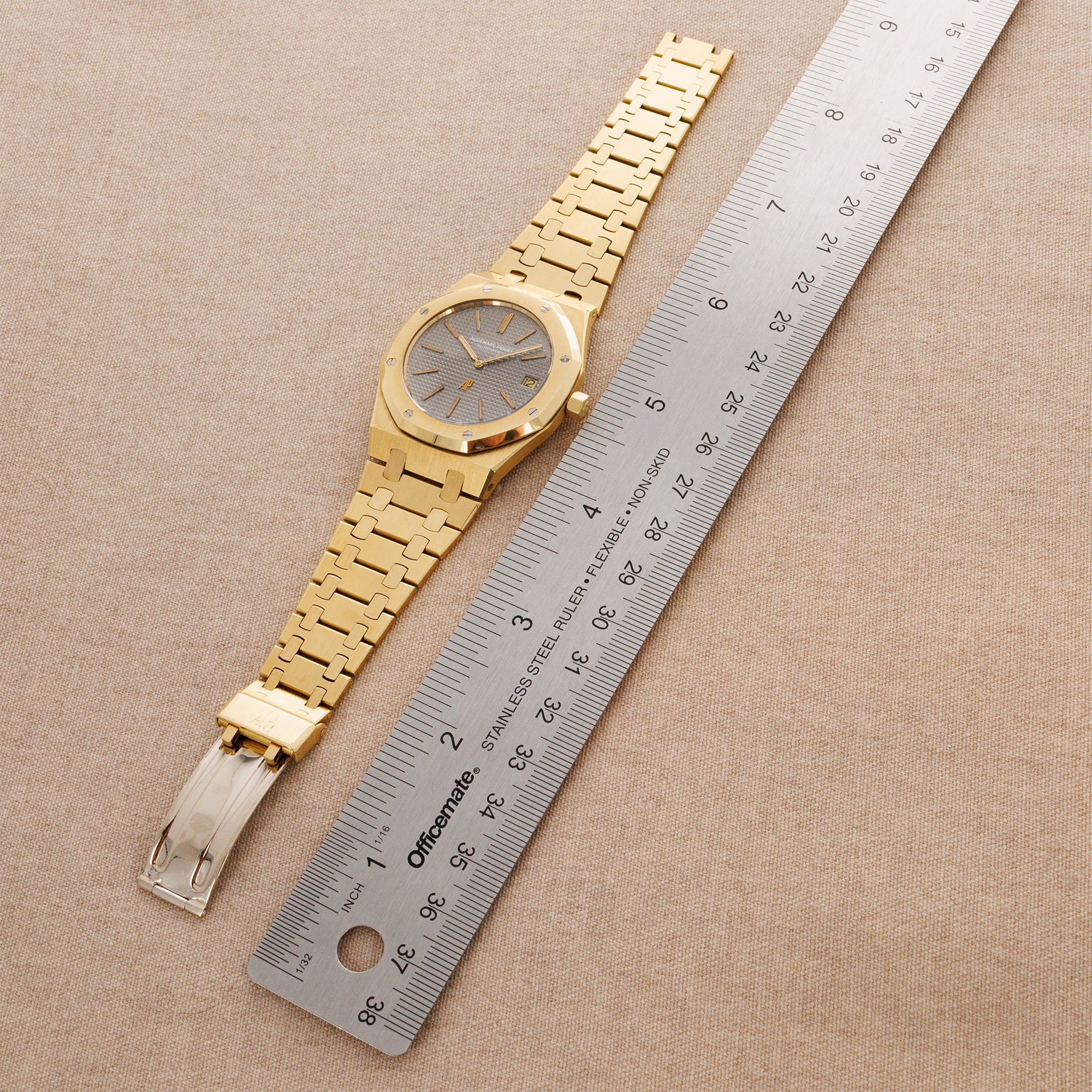 Audemars Piguet Yellow Gold Watch Ref. 5402 - Image 5