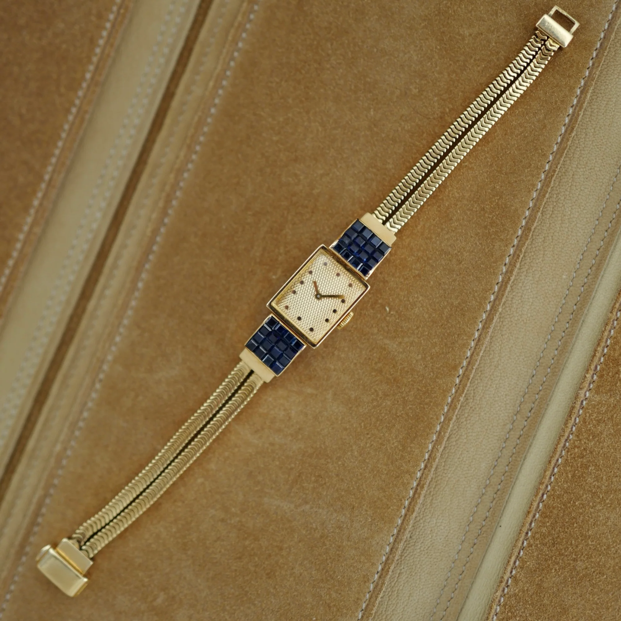 Boucheron Yellow Gold Invisible Set Sapphire Watch (New Arrival) - Image 6