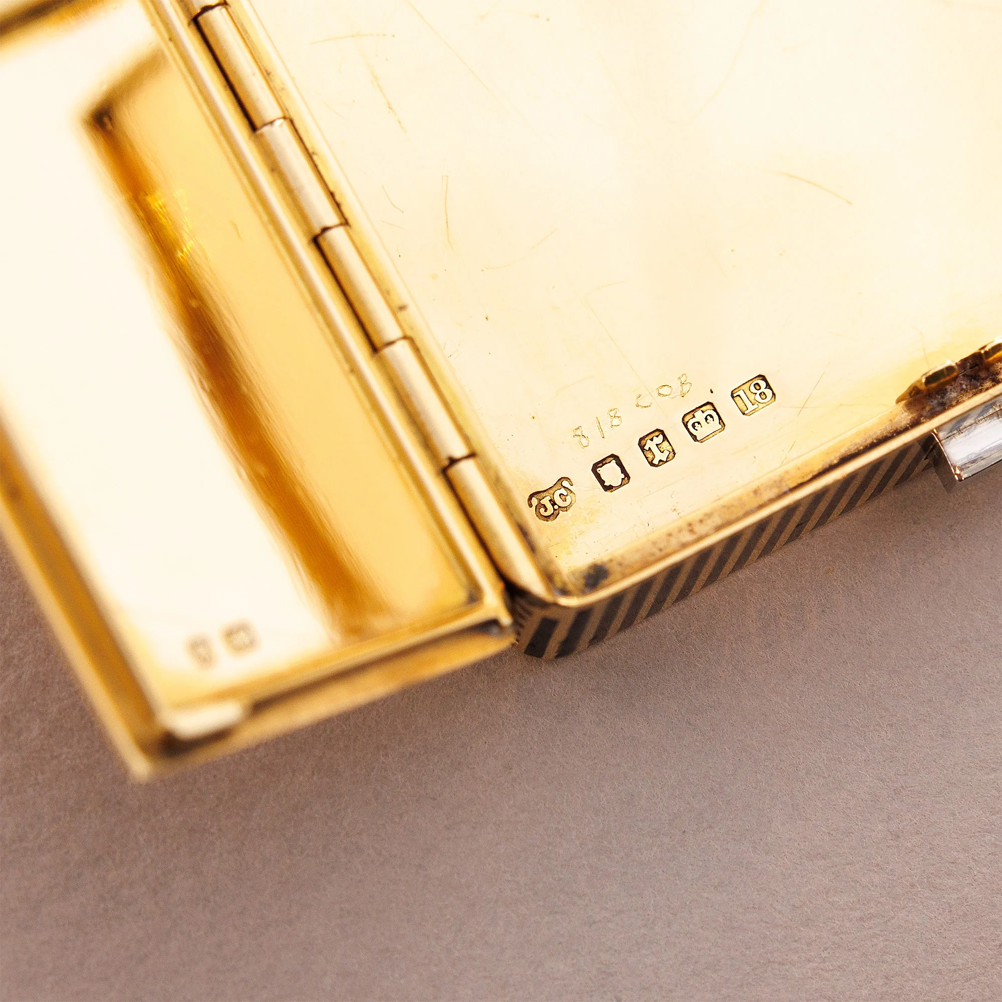 Cartier Yellow Gold Box Makeup Compact, London Jacques Cartier from 1932 (Objet) - Image 3