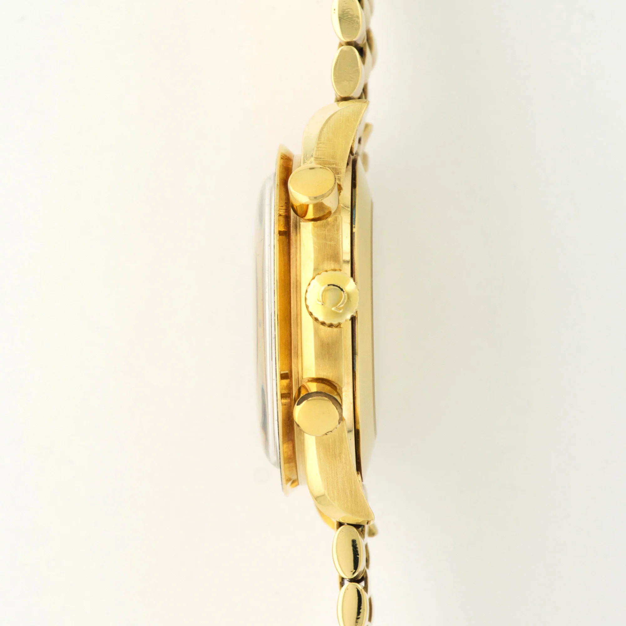 Omega Speedmaster Yellow Gold Chronograph, ref. 1750032 - Image 4