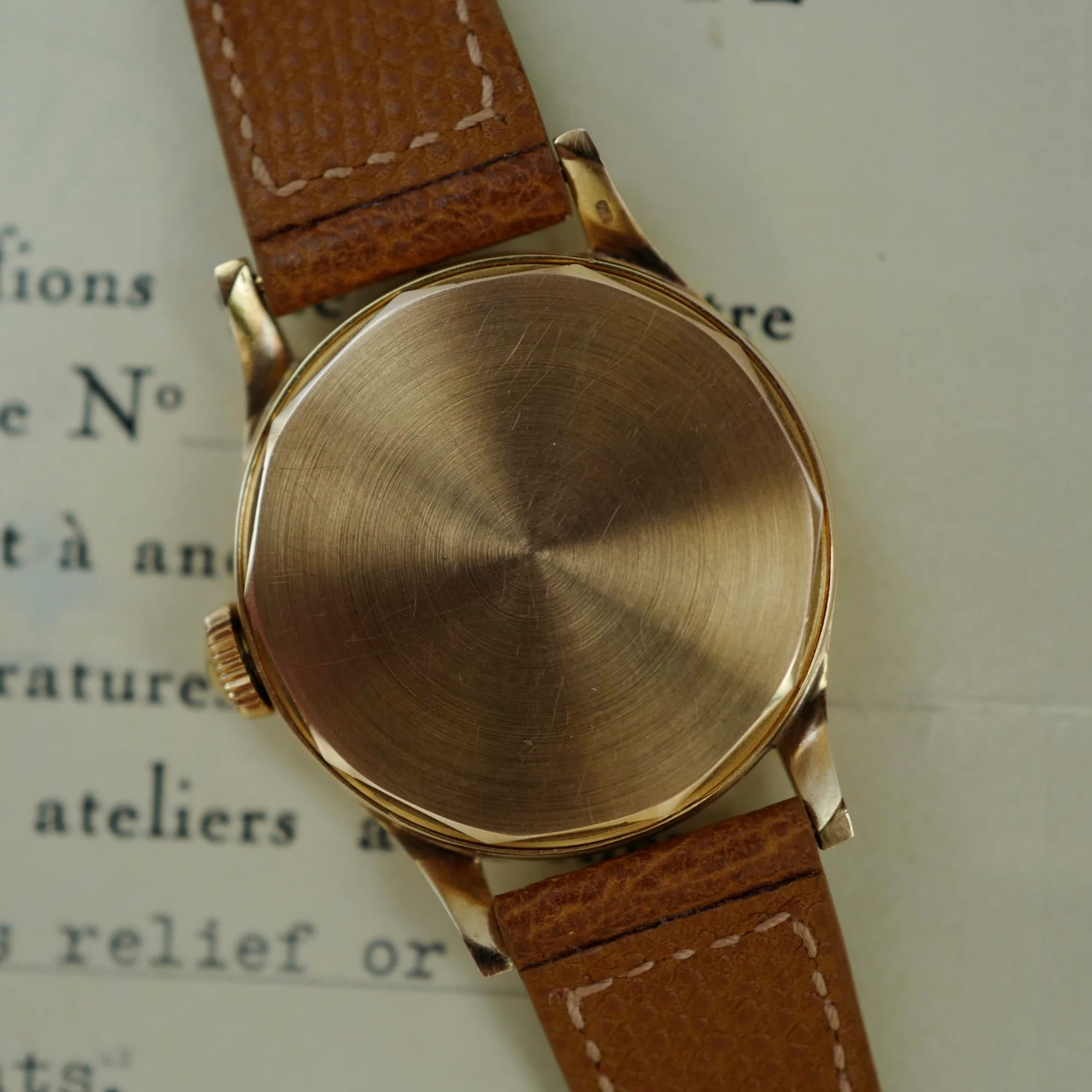 Patek Philippe Rose Gold Calatrava Ref. 565 Retailed by Hausmann & Co. with Original Certificate from 1953 - Image 7