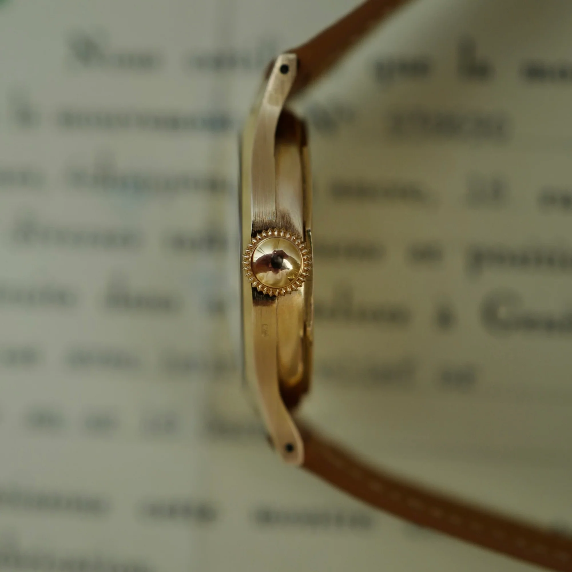 Patek Philippe Rose Gold Calatrava Ref. 565 Retailed by Hausmann & Co. with Original Certificate from 1953 - Image 9