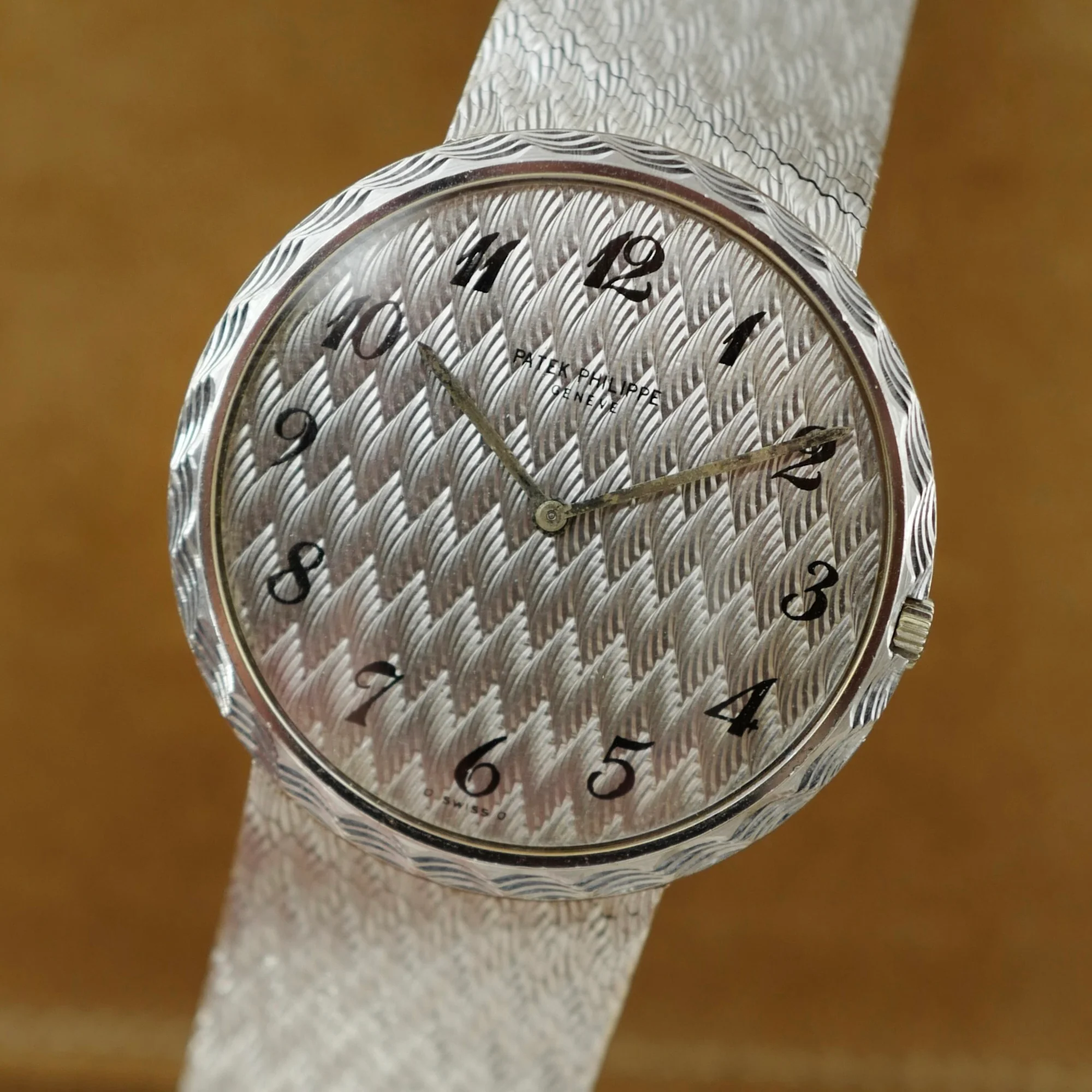Patek Philippe White Gold Calatrava Ref. 3588 with Breguet Numerals - Image 4