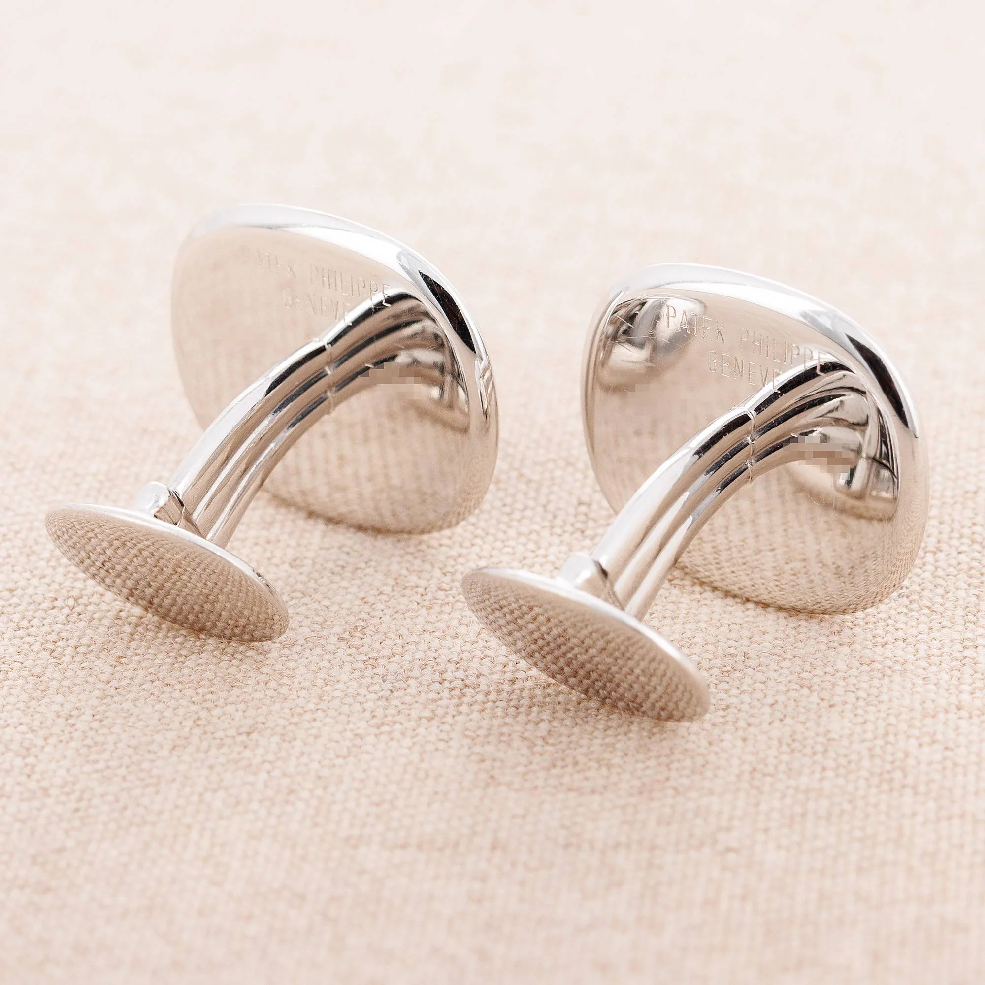 Patek Philippe White Gold Ellipse Cufflinks with Calatrava Cross (Objet) - Image 5