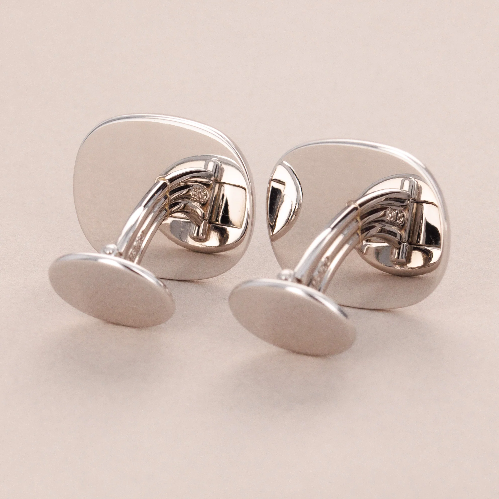 Patek Philippe White Gold Ellipse Cufflinks Ref. 3748 with Diamonds (Objet) - Image 6