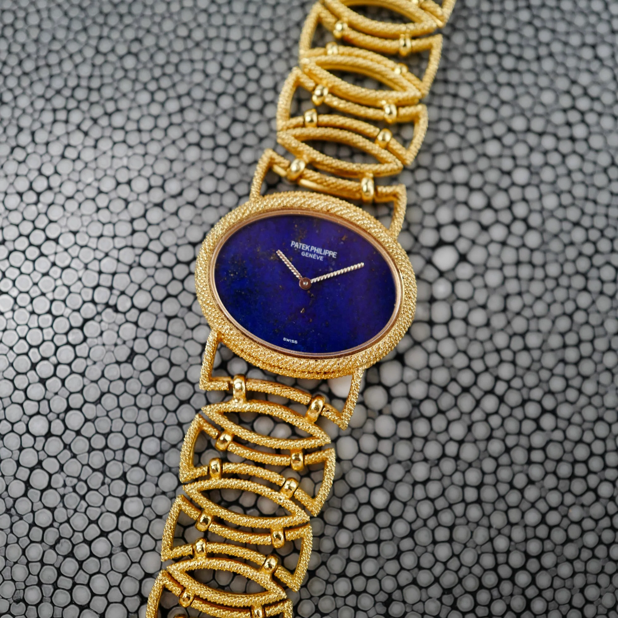 Patek Philippe Yellow Gold Lapis Lazuli Ref. 4290 - Image 4