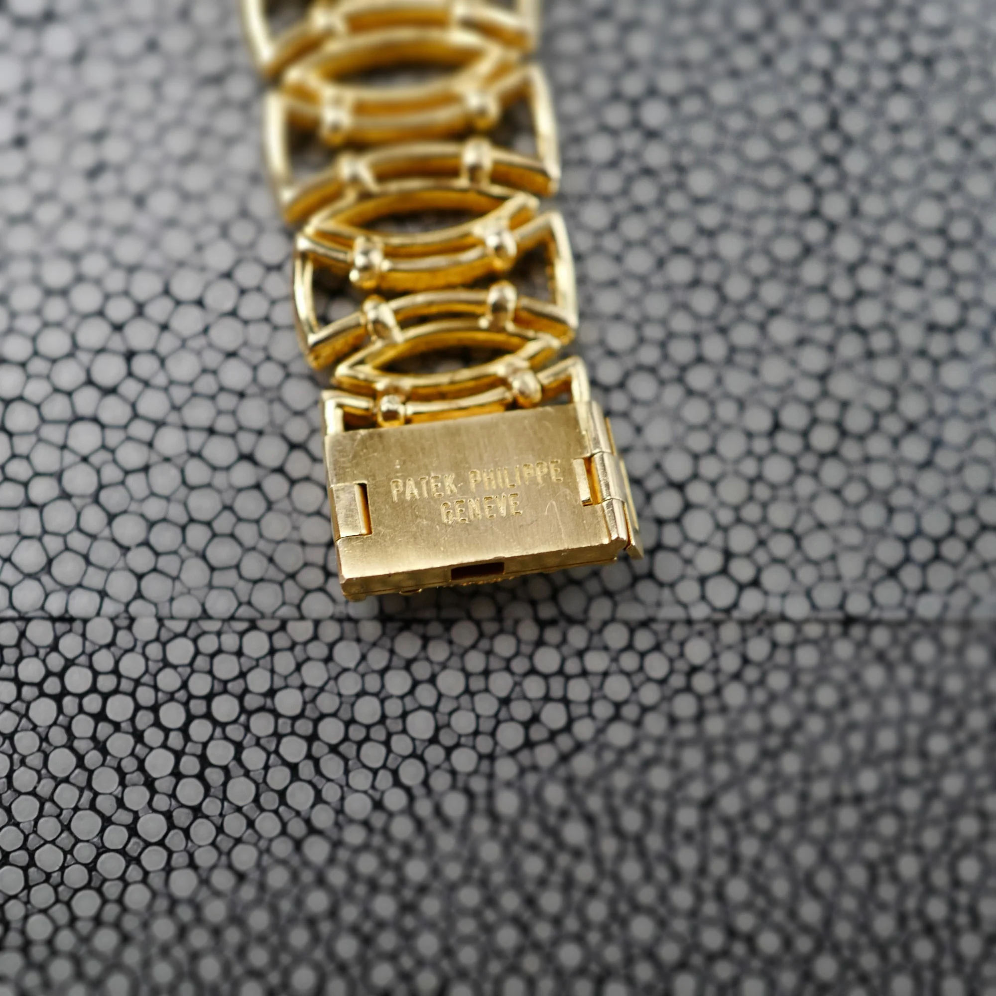 Patek Philippe Yellow Gold Lapis Lazuli Ref. 4290 - Image 7