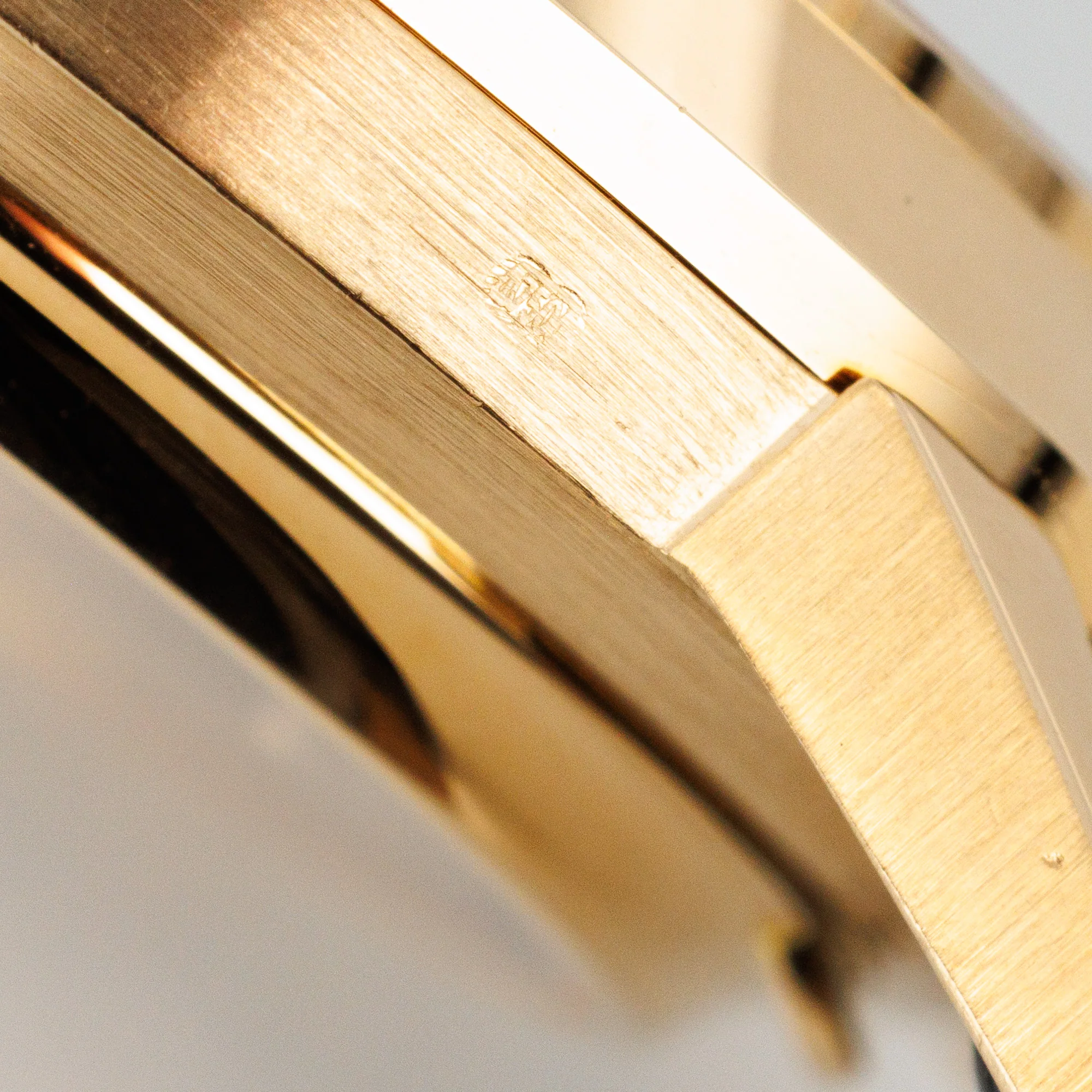 Patek Philippe Yellow Gold Perpetual Calendar Watch Ref. 3450 with Clear Exhibition Back - Image 4