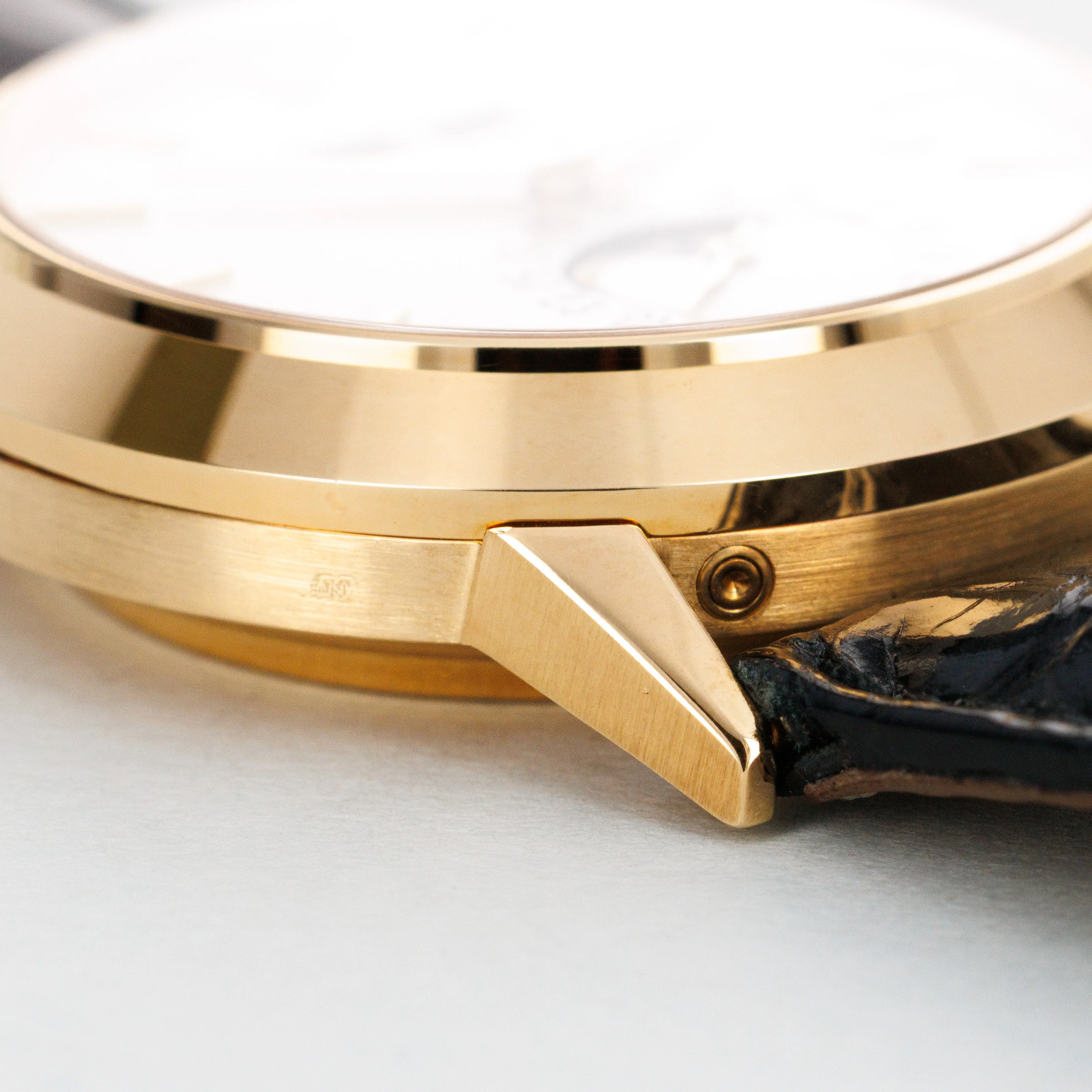 Patek Philippe Yellow Gold Perpetual Calendar Watch Ref. 3450 with Clear Exhibition Back - Image 5