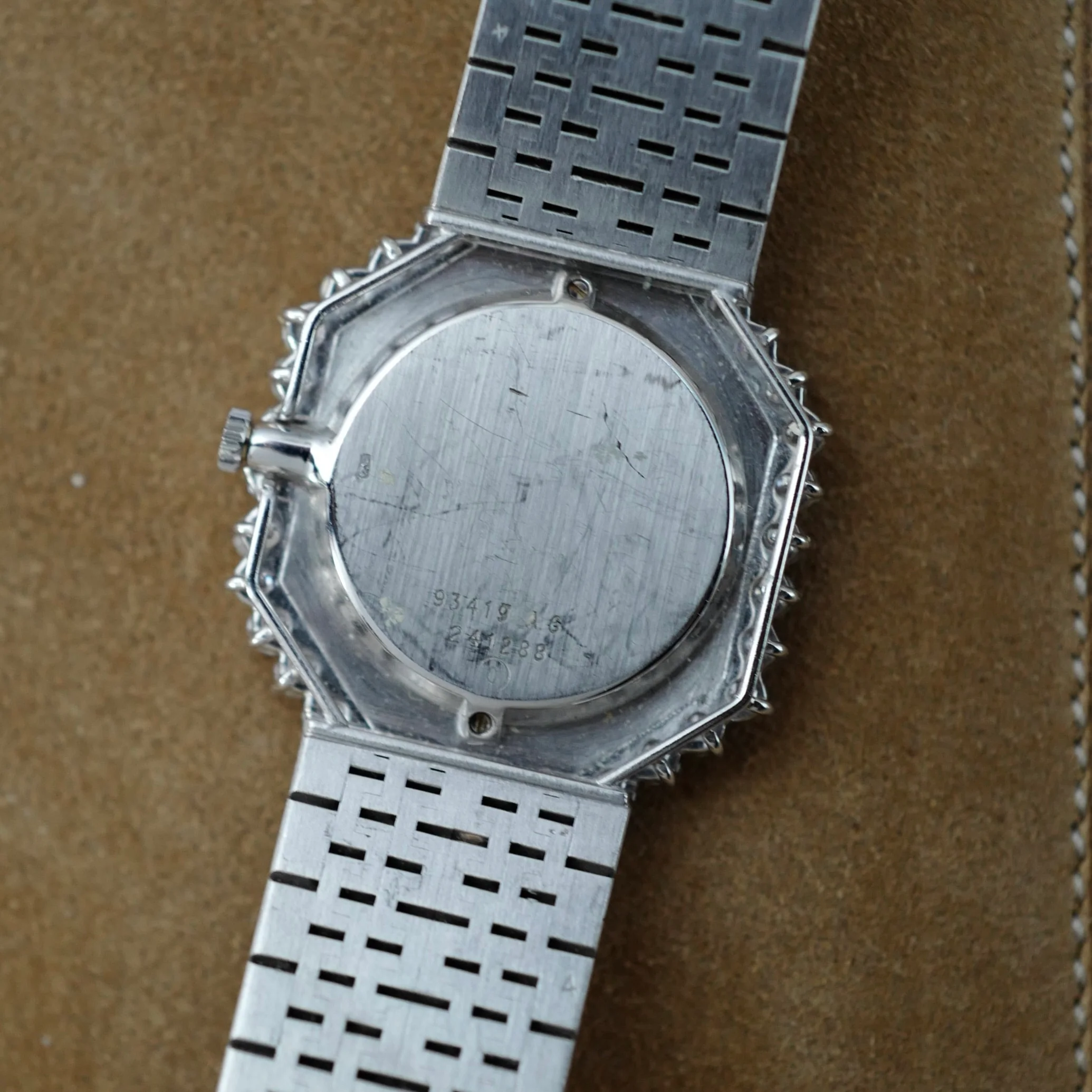 Piaget White Gold Onyx and Diamond Watch Ref. 93419 - Image 4