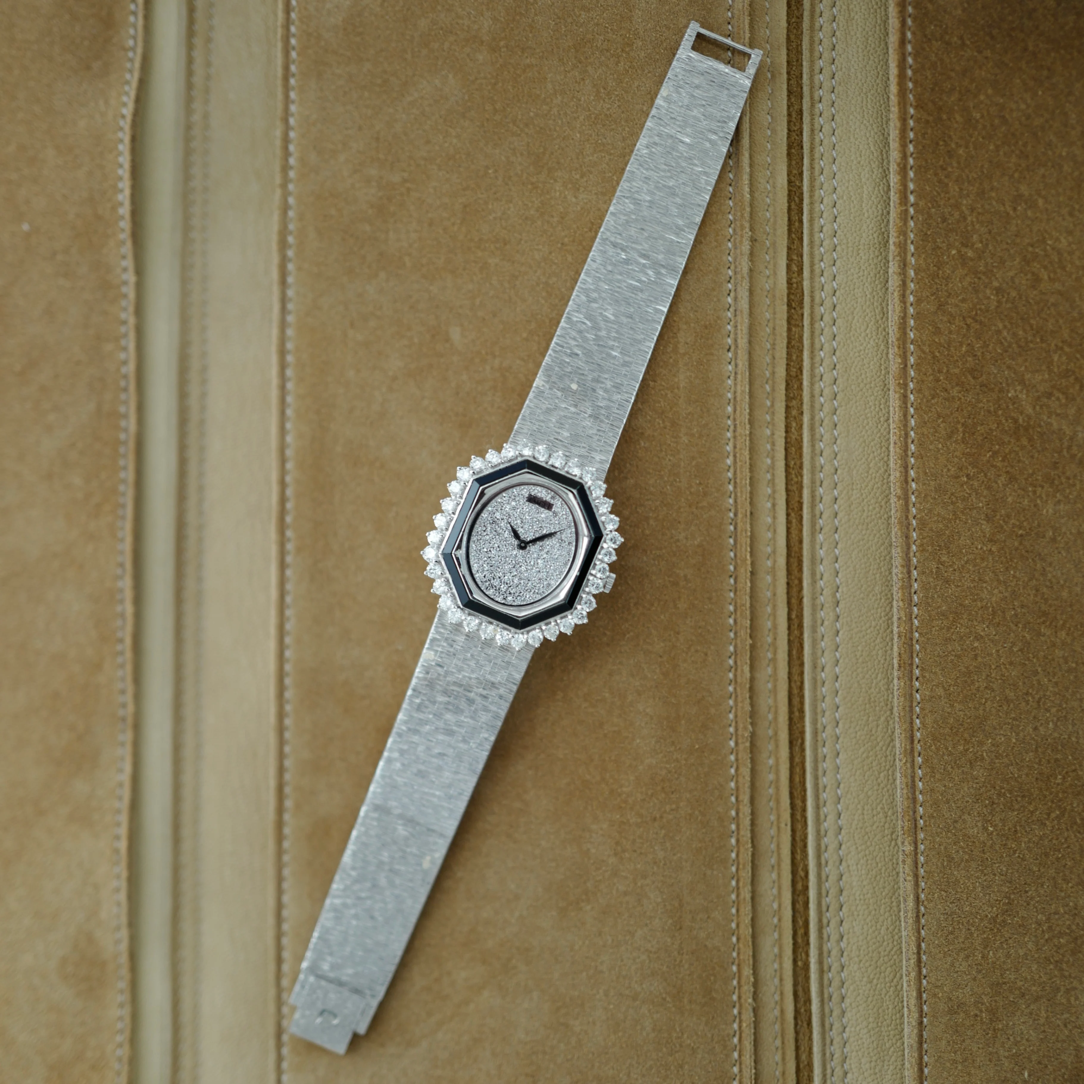 Piaget White Gold Onyx and Diamond Watch Ref. 93419 - Image 5
