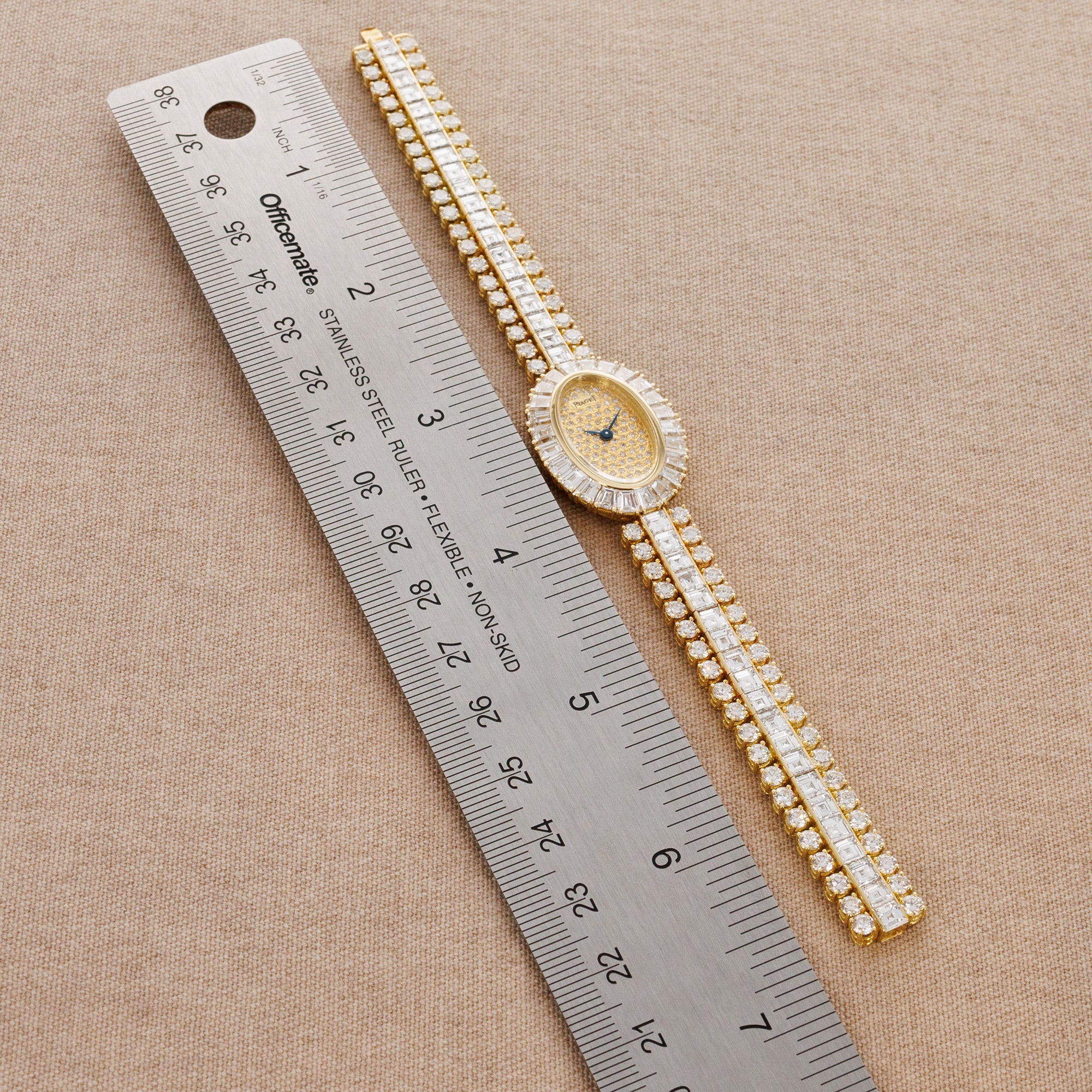 Piaget Yellow Gold Baguette Bezel with Pave Dial and Diamonds Bracelet - Image 5