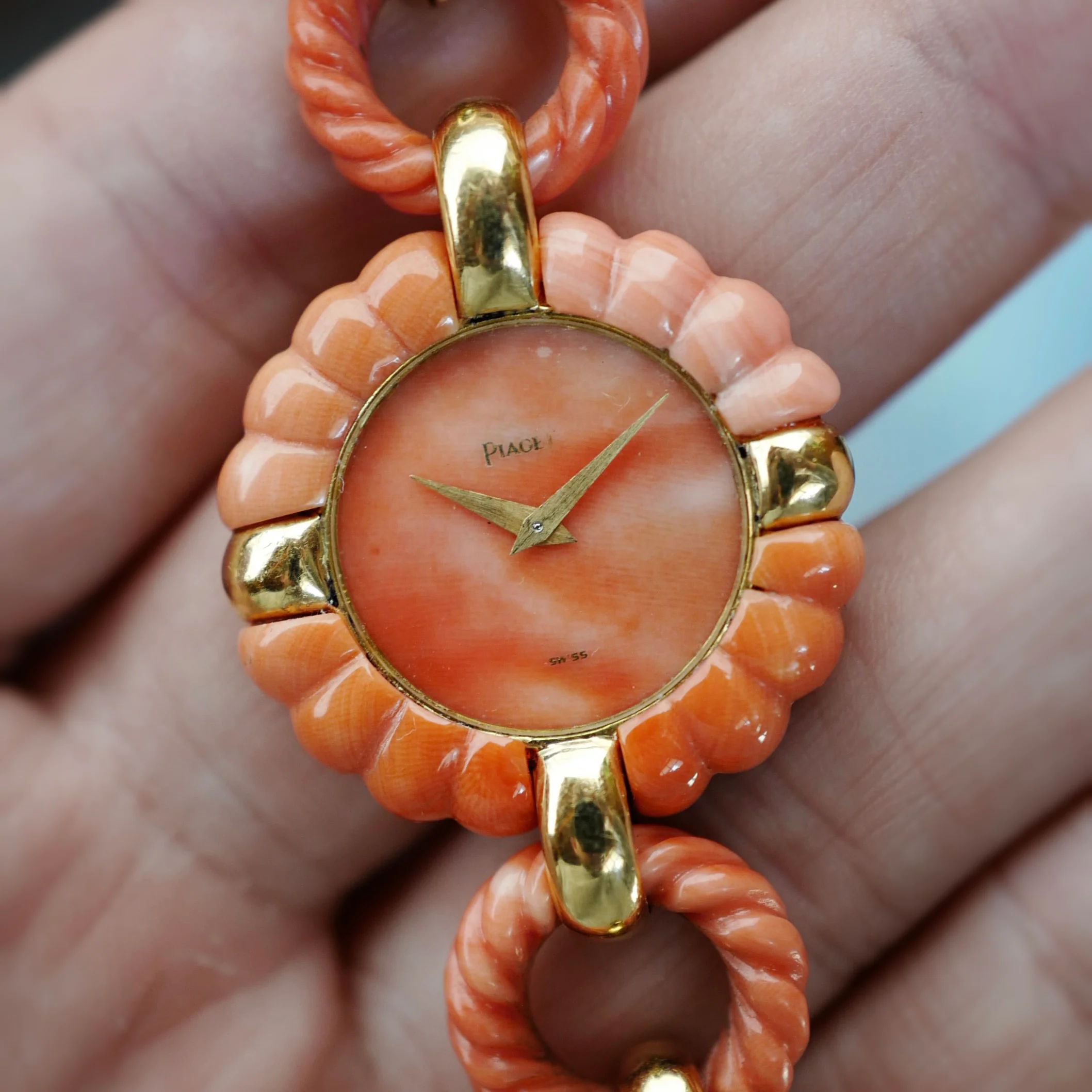 Piaget Yellow Gold Coral Watch by Andre Vassort Ref. 9921V89 - Image 7