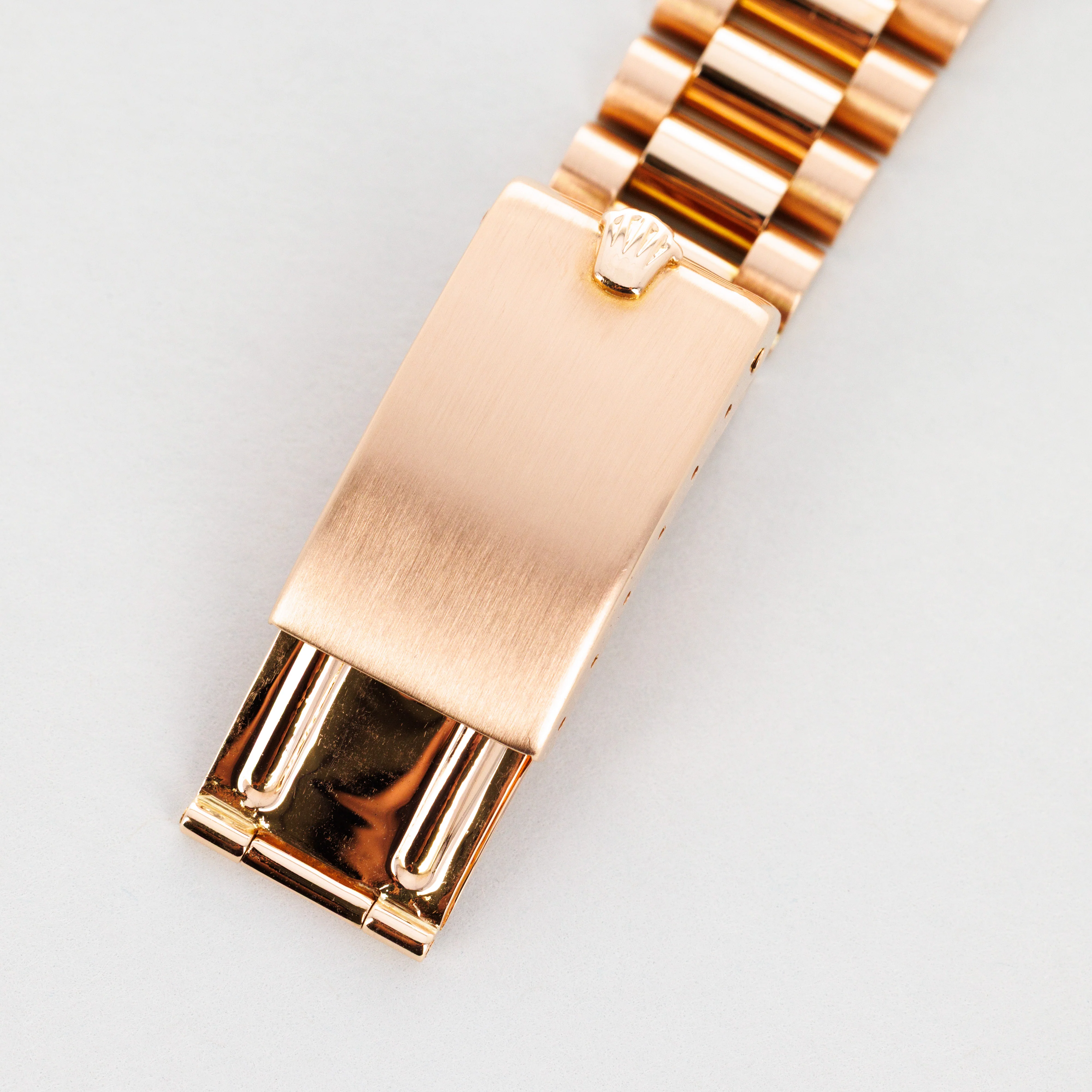 Rolex Rose Gold Day-Date Ref. 1803 with Rare Guilloche Dial - Image 8