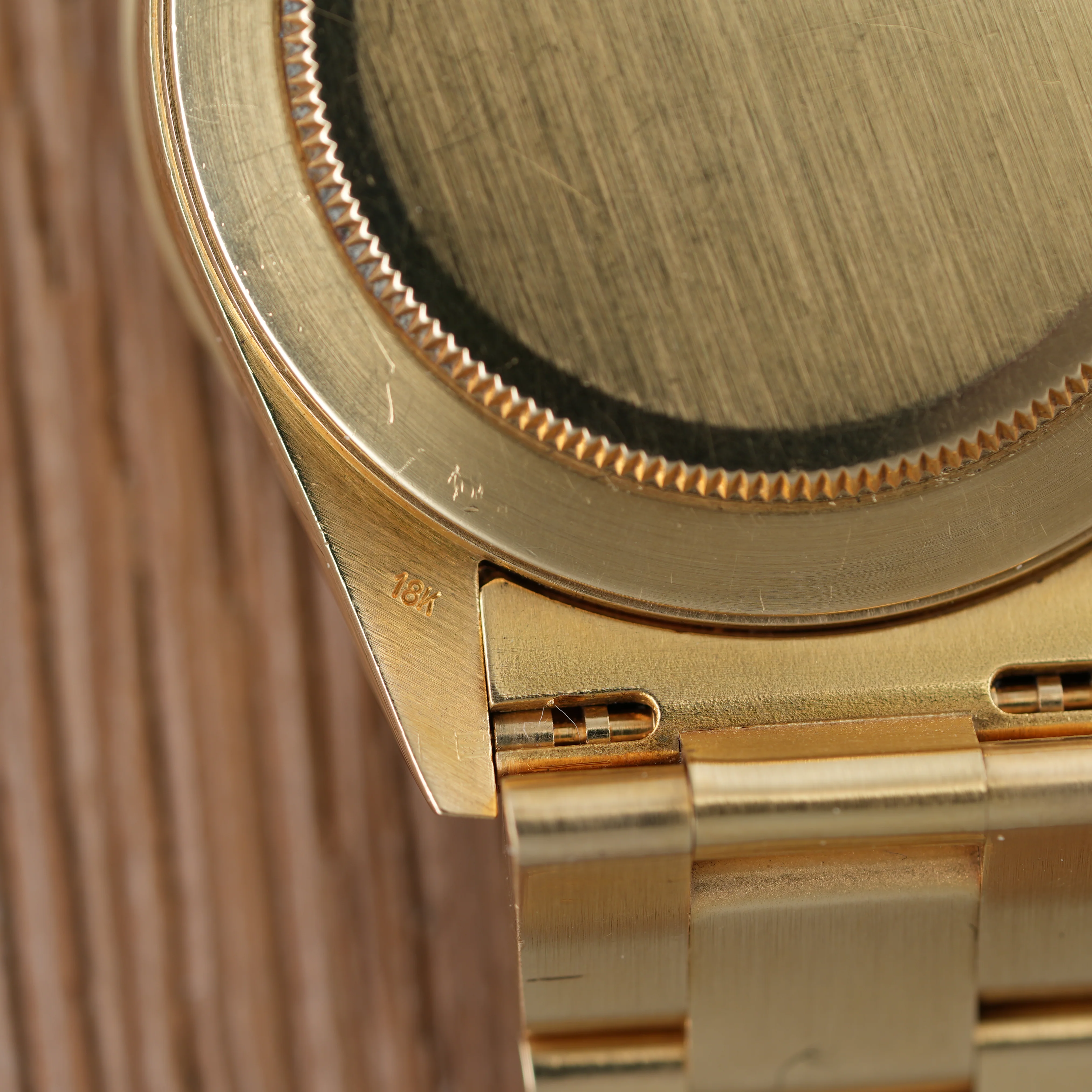 Rolex Yellow Gold Zenith Daytona Ref. 16528 Retailed by Tiffany & Co. (New Arrival) - Image 6