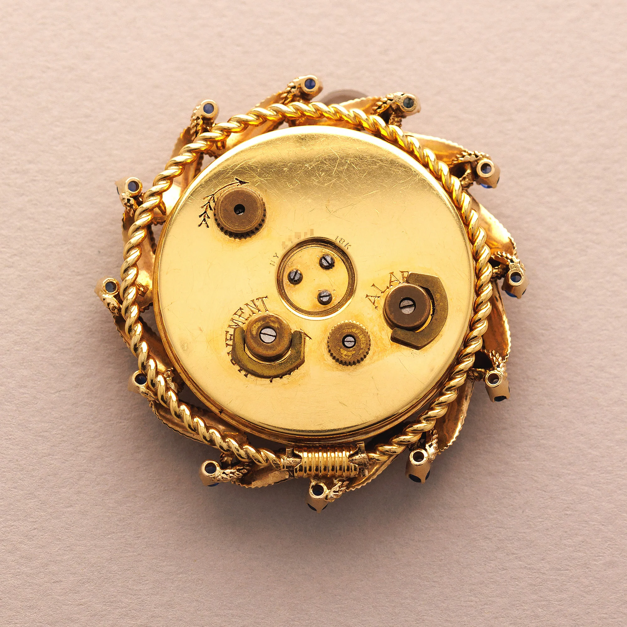 Van Cleef  & Arpels Alarm Clock with Rope Design and Sapphires (Objet) - Image 3