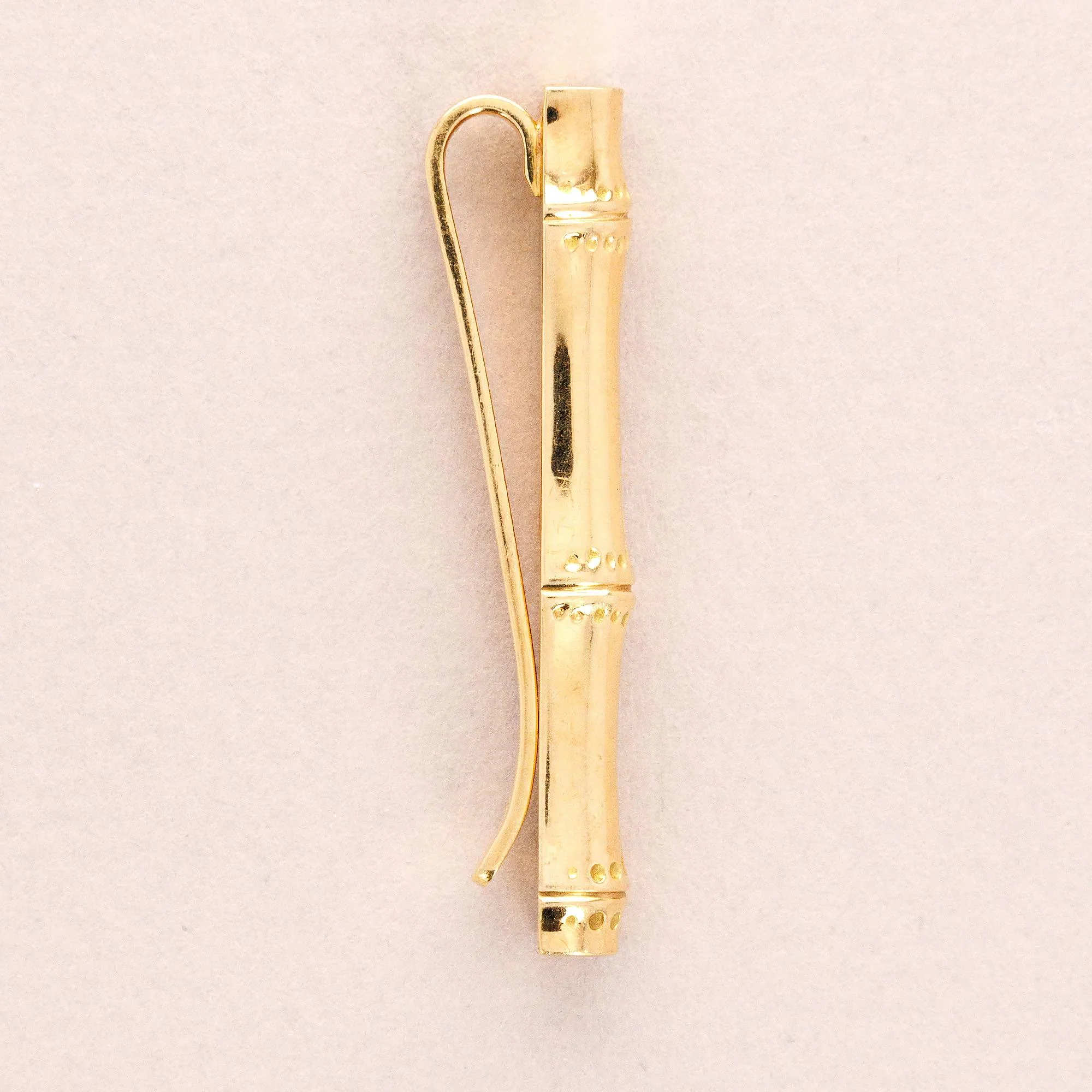 Van Cleef & Arpels Yellow Gold Tie Clip Bamboo (Objet) - Image 3